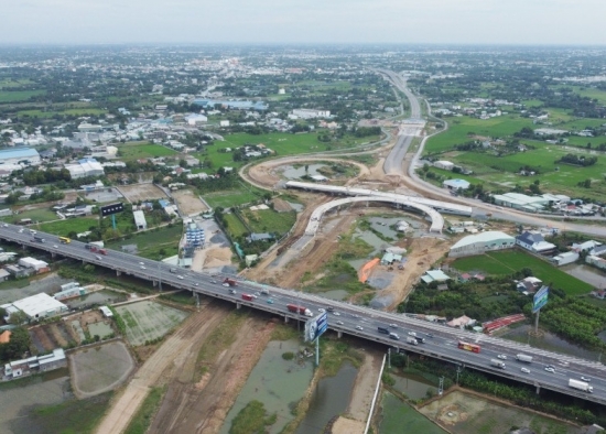 Thiếu hụt nguyên liệu quan trọng, dự án Vành đai huyết mạch của TP.HCM nguy cơ chậm tiến độ