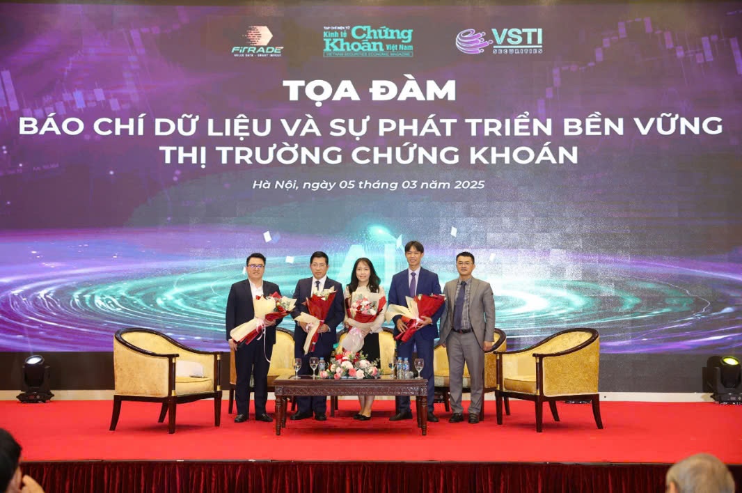 Tọa đàm: "Báo chí dữ liệu và sự phát triển bền vững thị trường chứng khoán" & Lễ ra mắt Chuyên trang Thị trường Tài chính – Hệ thống dữ liệu Fitrade