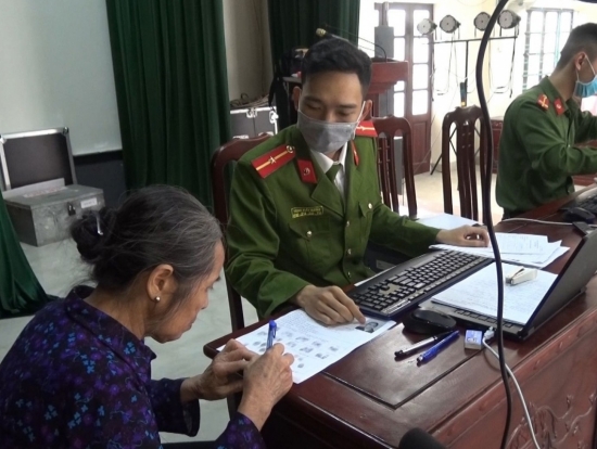 Địa điểm cấp căn cước công dân tại thành phố Việt Trì (tỉnh Phú Thọ) thay đổi từ ngày 10/3/2025: Người dân cần lưu ý gì?