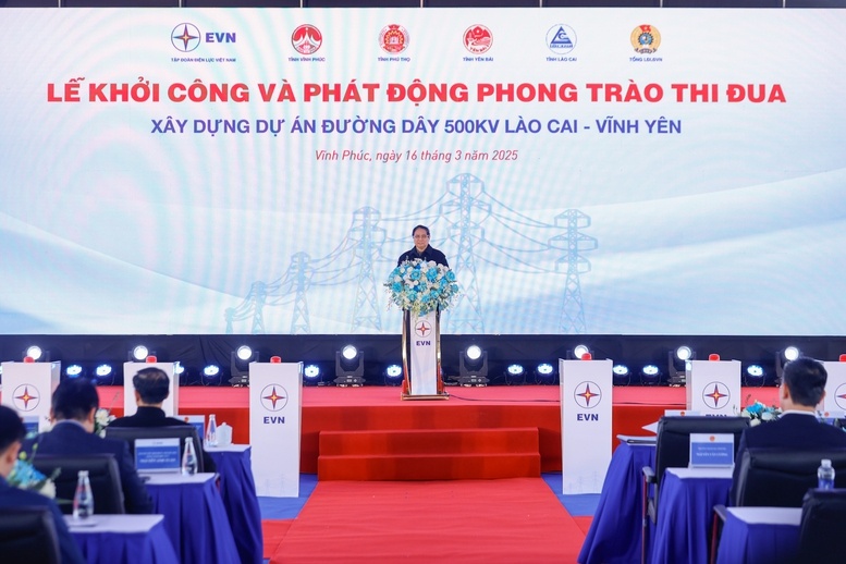 Thủ tướng khẳng định Chính phủ và các bộ, ngành sẽ luôn đồng hành, sát cánh, hết sức ủng hộ các cơ quan, đơn vị, địa phương, doanh nghiệp trong triển khai các dự án, phát huy mạnh mẽ tinh thần phục vụ, tránh thủ tục rườm rà, quan liêu - Ảnh: VGP