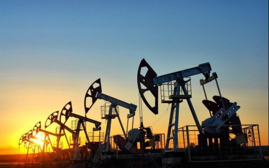 Giá xăng dầu hôm nay 12/3/2021: Dầu Brent vọt lên ngưỡng 70 USD/thùng
