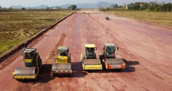 Chọn được nhà thầu cho dự án mở rộng đường vào sân bay Phù Cát (Bình Định)