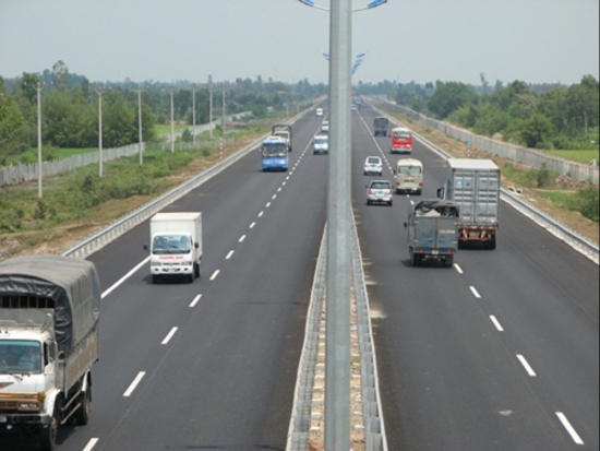 Sơn La: Kiến nghị điều chỉnh tuyến cao tốc Hòa Bình - Mộc Châu để đảm bảo tính khả thi tài chính