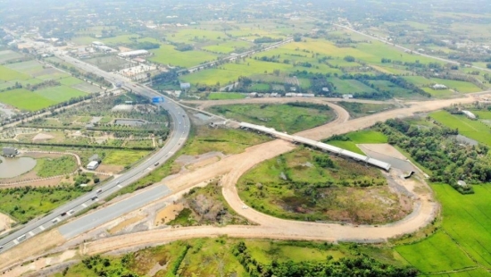 Thủ tướng: Sớm thông tuyến cao tốc Trung Lương - Mỹ Thuận trong tháng 12/2020