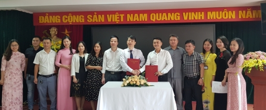 Lễ ký kết thỏa thuận hợp tác giữa Tạp chí Thương Hiệu & Sản phẩm và Học viện Phụ nữ Việt Nam