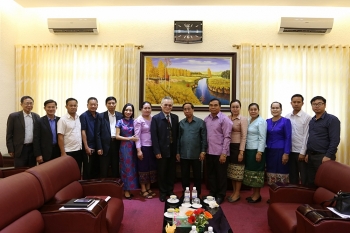Đón tiếp Đoàn cán bộ Sở Giáo dục và Thể thao tỉnh Viêng Chăn (CHDCND Lào)