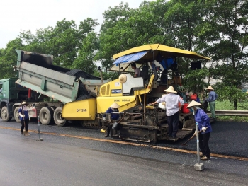 "Cấm cửa" nhà thầu vi phạm chất lượng trong bảo trì đường bộ