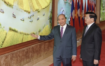 Thủ tướng Nguyễn Xuân Phúc và Thủ tướng Lào đồng chủ trì kỳ họp lần thứ 42 Uỷ ban liên Chính phủ Việt - Lào