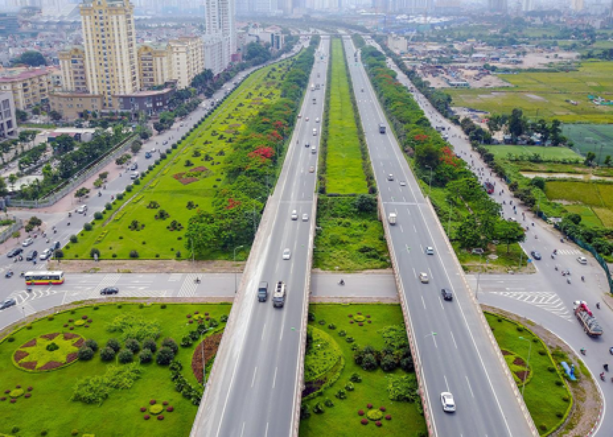 bat dong san ha noi truong suc trong cuoc dua duong dai