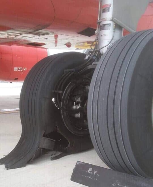 Máy bay Vietjet Air tiếp tục gặp sự cố về lốp