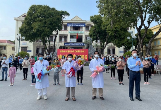 Tin COVID-19 sáng 22/2/2021: Dỡ lệnh cách ly tập trung người từ Quảng Ninh đến TP. HCM