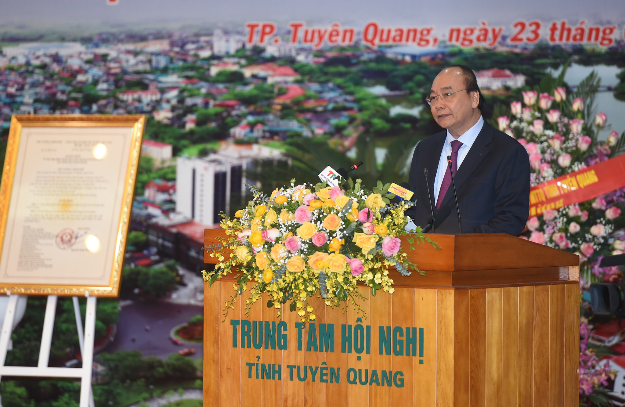 Thủ tướng dự lễ công nhận TP. Tuyên Quang là đô thị loại II