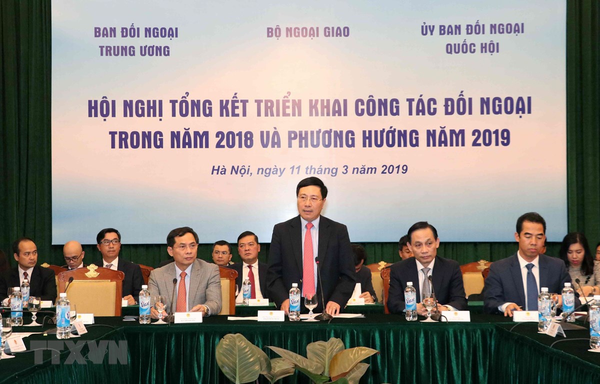 tiep tuc nang tam ngoai giao da phuong trong nam 2019