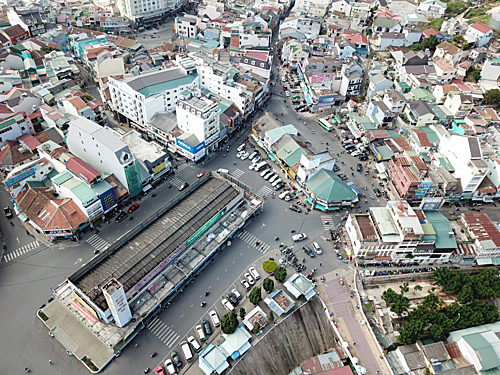 vai tram trieu mot m2 dat trung tam da lat