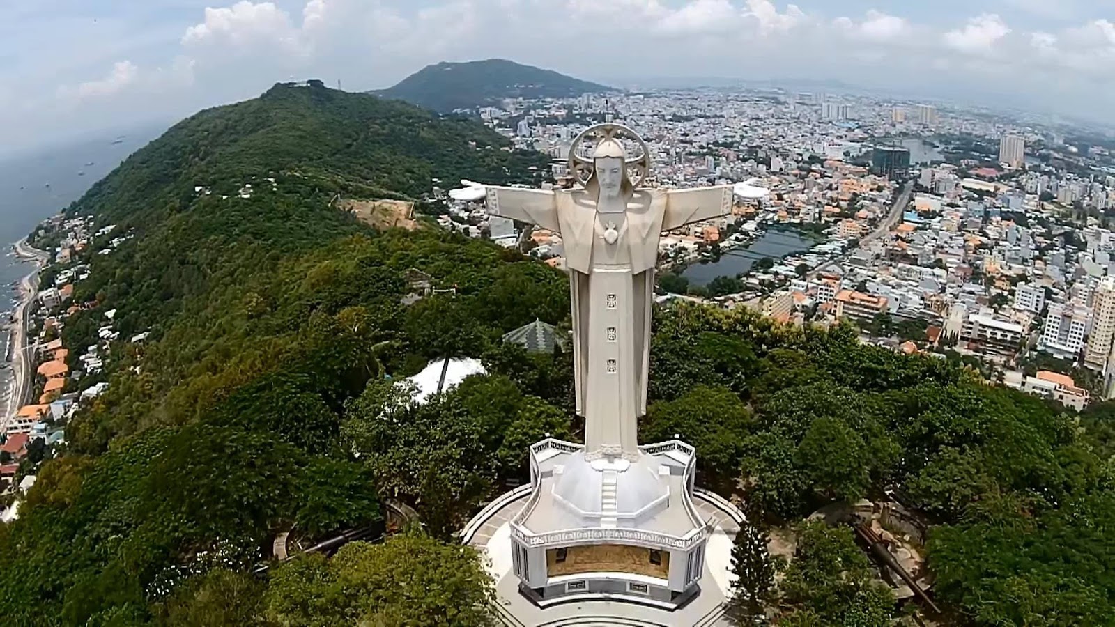 vung tau nghich ly thua cho di du lich thieu cho ve nghi ngoi