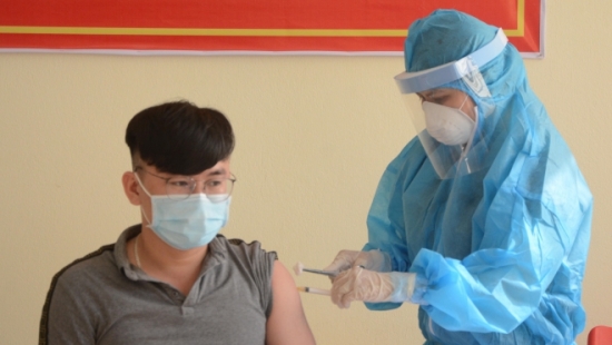 Tuần này, Quảng Ninh, Điện Biên và Đồng Tháp bắt đầu tiêm vaccine phòng COVID-19