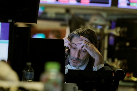 Chứng khoán Mỹ giảm điểm sau diễn biến xấu từ lợi suất trái phiếu
