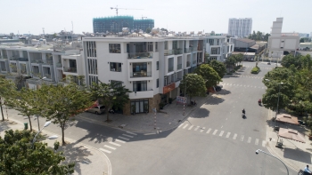 Giá nhà phố Bình Chánh, Hóc Môn, Cần Giờ, Củ Chi... tăng 51 - 112%
