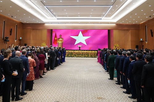 Thủ tướng tin tưởng vào tương lai chung tốt đẹp của Việt Nam và cộng đồng quốc tế