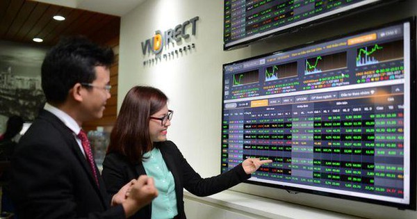 VNDirect (VND) chốt quyền phát hành thêm cổ phiếu giá chưa bằng 1/4 thị giá