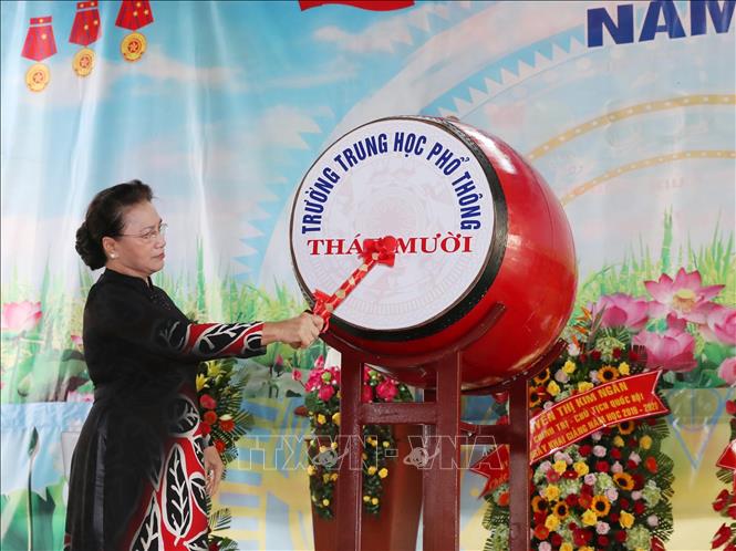 Lãnh đạo với nền giáo dục Việt Nam