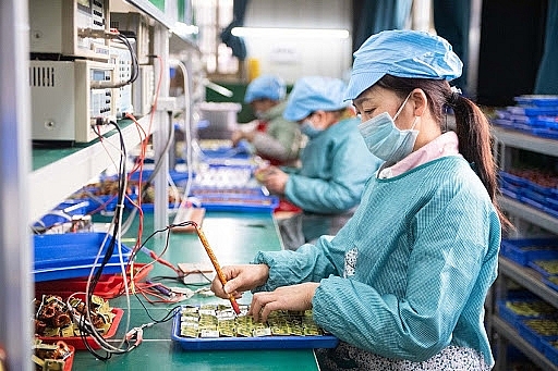 ADB điều chỉnh tăng trưởng kinh tế Việt Nam năm 2020 lên 2,3%