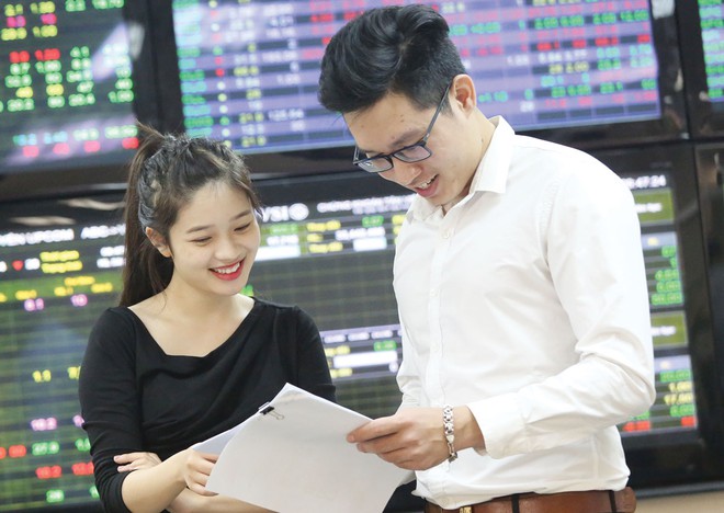 Nâng hạng thị trường chứng khoán Việt Nam: Nhiều nút thắt