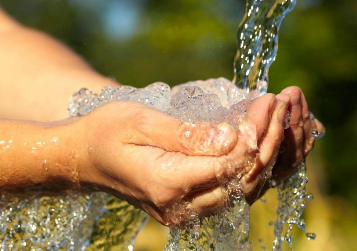 Nước sinh hoạt (Domestic Water) là gì? Bảo vệ nguồn nước sinh hoạt