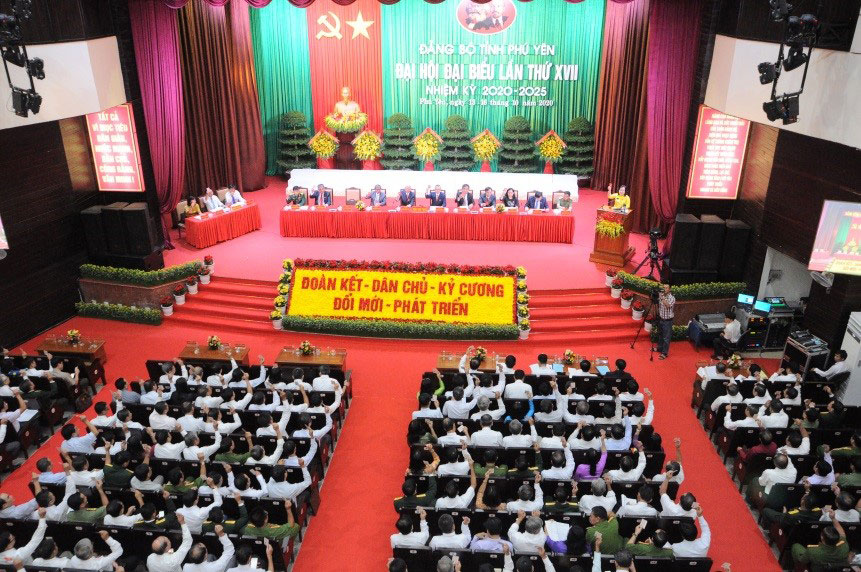 Nhiều Đảng bộ trực thuộc Trung ương khai mạc Đại hội