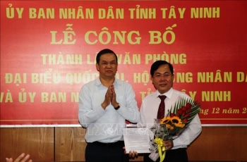 Tây Ninh công bố Nghị quyết hợp nhất 3 Văn phòng