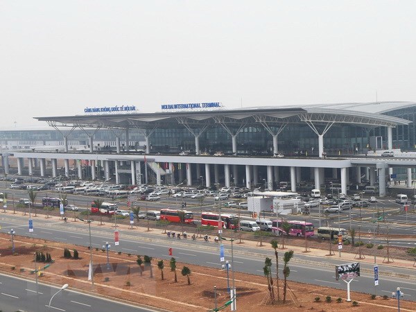 dinh huong xa hoi hoa dau tu xay dung cang hang khong