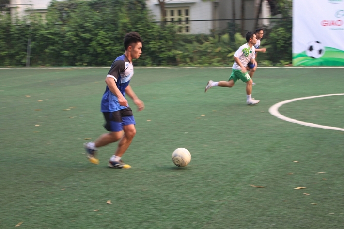 giao huu bong da ky niem 4 nam thanh lap hanoiba fc