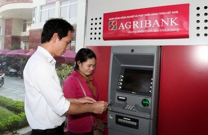 rut tien tai atm agribank ma khong can the