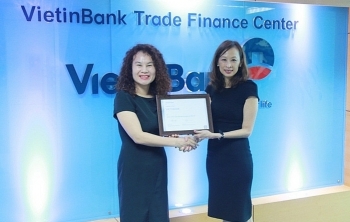 VietinBank nhận giải thưởng chất lượng thanh toán quốc tế và tài trợ thương mại xuất sắc