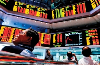 Thị trường chứng khoán ngày 15/7: Diễn biến trái chiều giữa Trung Quốc và các thị trường khác