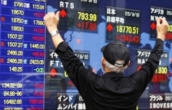 Thị trường chứng khoán ngày 30/7: Châu Á tăng điểm