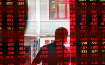 Thị trường chứng khoán ngày 02/8: Kết phiên sáng Việt Nam và châu Á cùng giảm