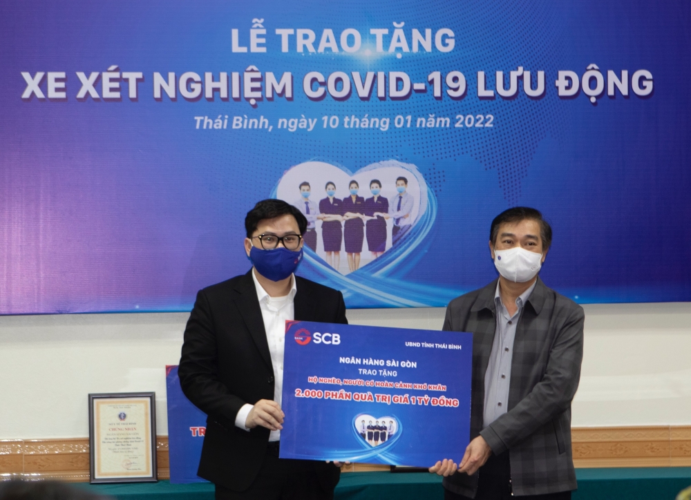 SCB tiếp tục chuỗi hoạt động trao tặng xe xét nghiệm lưu động tại Thái Bình và Thanh Hoá