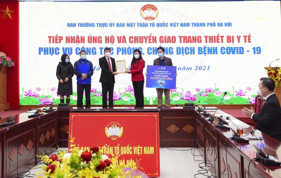 SCB trao tặng 03 xe xét nghiệm covid-19 lưu động cho TP.Hà Nôị, tỉnh Nam Định và tỉnh Thừa Thiên Huế