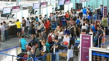 Lo ngại ùn tắc dịp Tết Nguyên đán, sân bay Nội Bài hạn chế người đưa tiễn