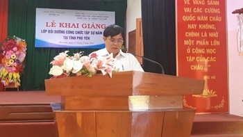 Khởi tố Phó Giám đốc Sở Nội vụ tỉnh Phú Yên vì làm lộ đề thi công chức
