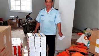 An Giang: Bắt giữ vụ vận chuyển lậu khẩu trang và thuốc tân dược sang Campuchia