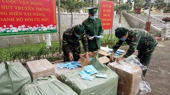 Tây Ninh: Liên tiếp phát hiện các vụ vận chuyển trái phép khẩu trang qua biên giới