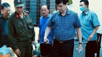 Đột kích sới bạc ven sông Sài Gòn, bắt giữ 64 đối tượng