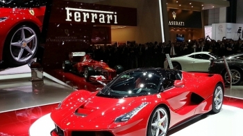 Ferrari thông báo dừng sản xuất xe vì dịch Covid-19
