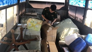 Lạng Sơn: Liên tiếp phát hiện ô tô vận chuyển nghi hàng hóa nhập lậu