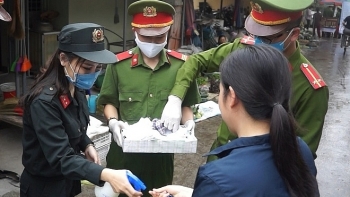 Hà Nội xử lý hơn 550 trường hợp không đeo khẩu trang nơi công cộng