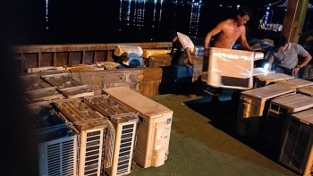 An Giang: Bắt giữ thuyền máy chở hàng điện lạnh cũ nhập lậu từ Campuchia
