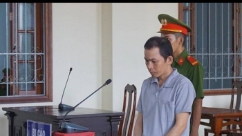 Thuê ô tô tự lái đem sang Campuchia cầm cố đánh bạc, đối tượng lĩnh 15 năm tù