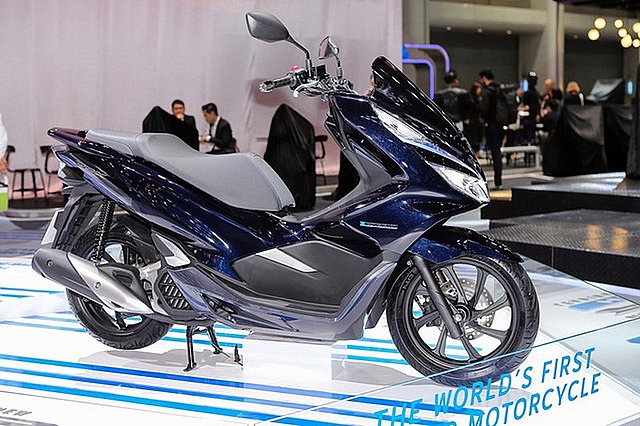 honda pcx hybrid chinh thuc ra mat tai viet nam